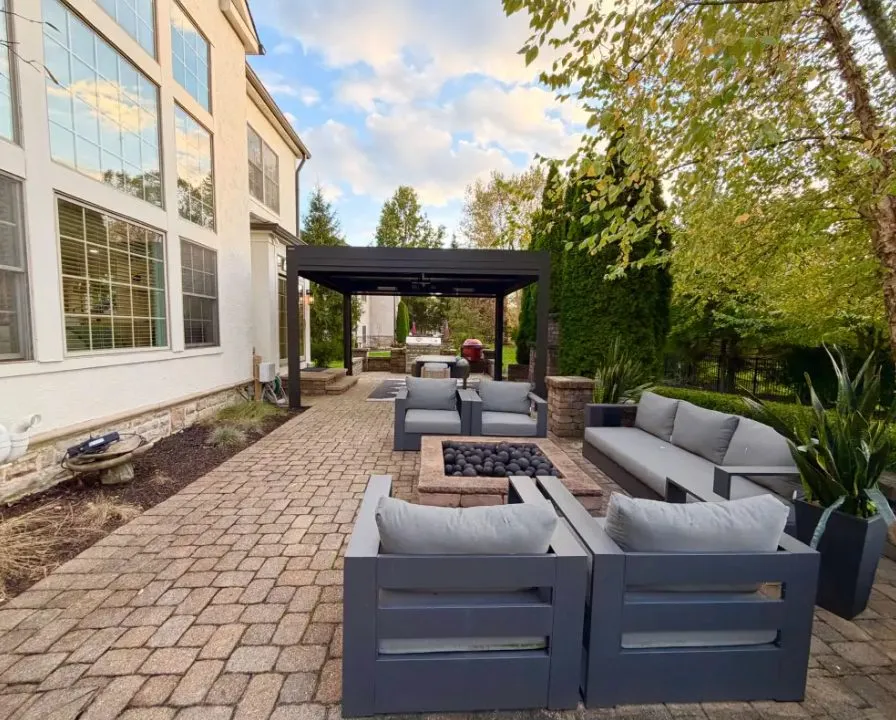 Wide view of the patio and pergola